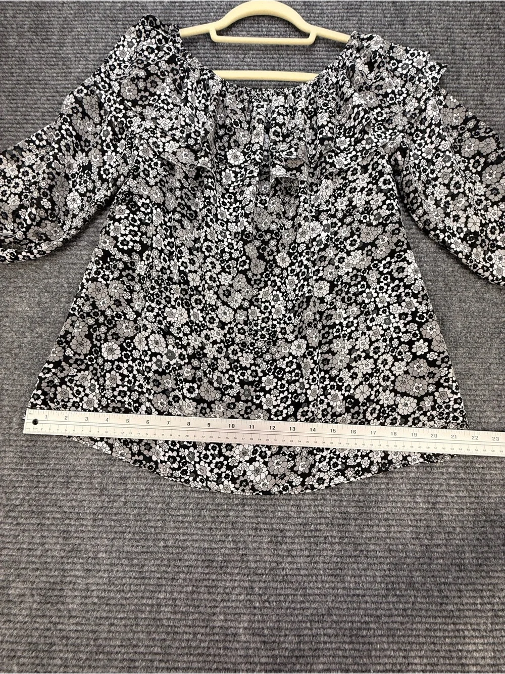Michael Kors Womens Medium Off Shoulder Floral Blouse Bell Sleeve Lined Black